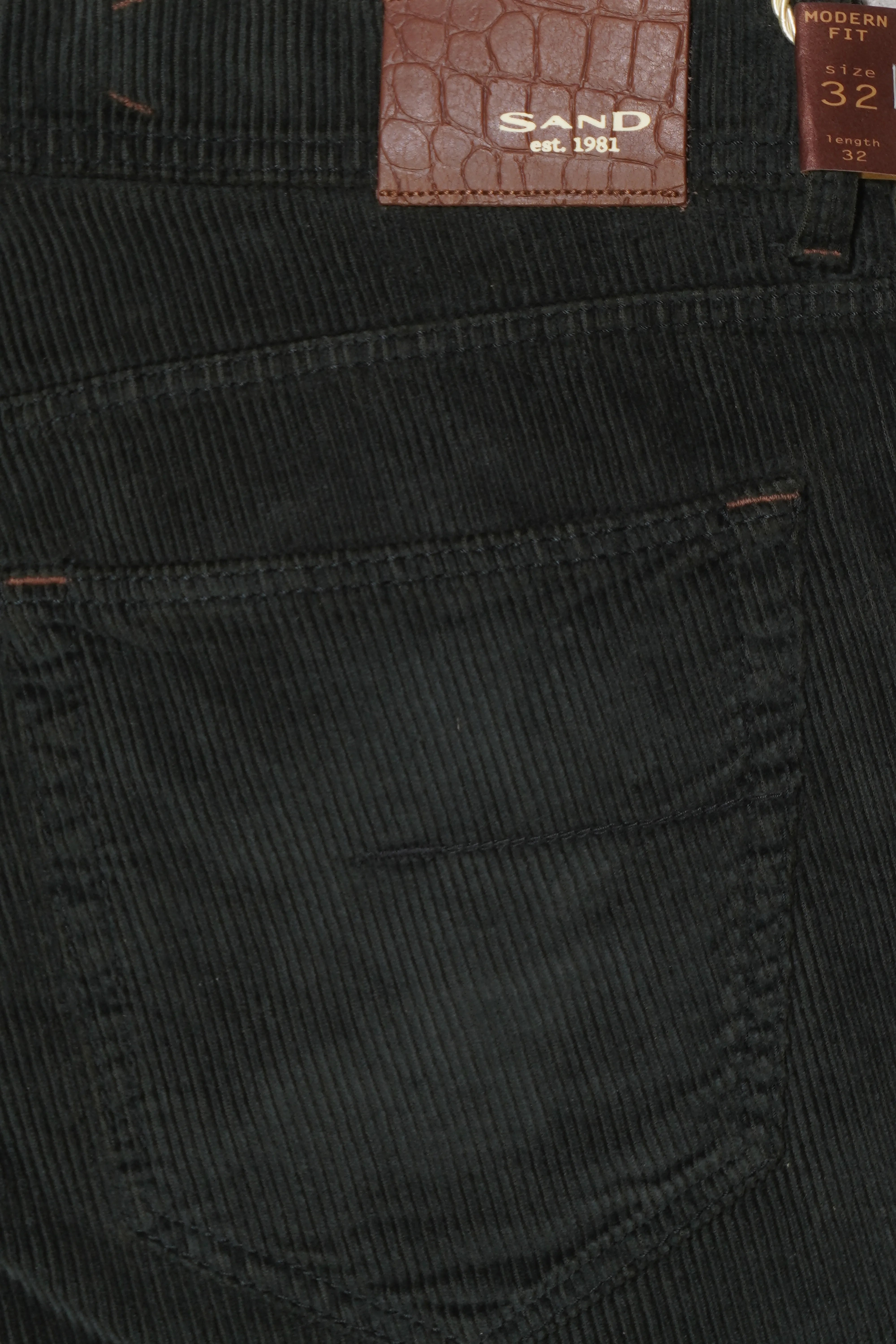 Sand Burton Trousers Corduroy Dark Green